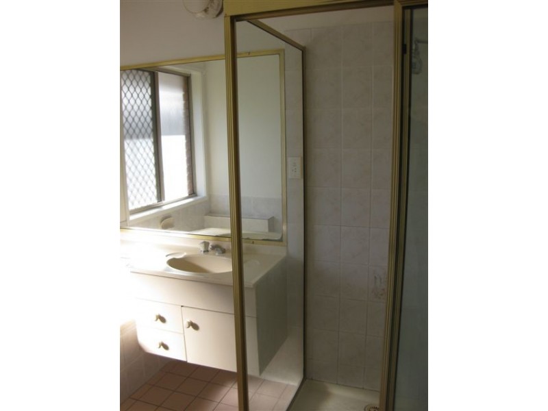 2 Hampshire Court, Kippa-ring QLD 4021