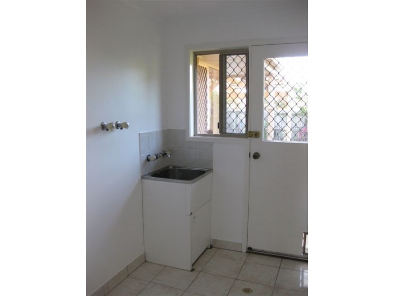 2 Hampshire Court, Kippa-ring QLD 4021