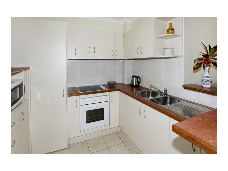 5/13-15 Humpybong Esp, Redcliffe QLD 4020