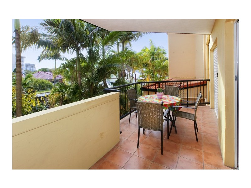 5/13-15 Humpybong Esp, Redcliffe QLD 4020