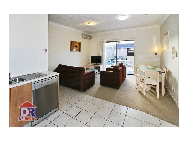 9/41 Anzac Ave, Redcliffe QLD 4020