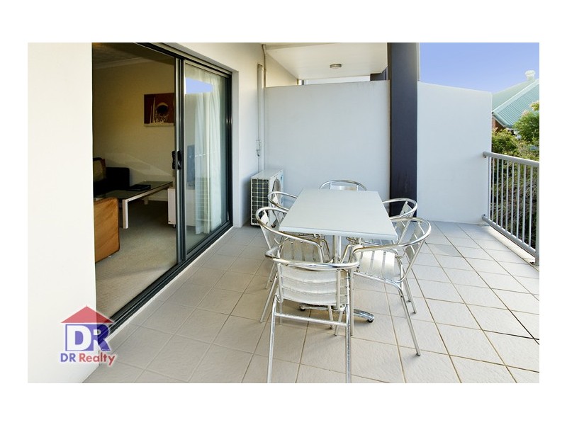 9/41 Anzac Ave, Redcliffe QLD 4020