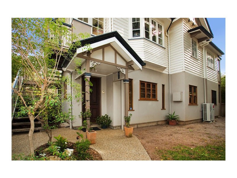 1 Prince Edward Pde, Redcliffe QLD 4020