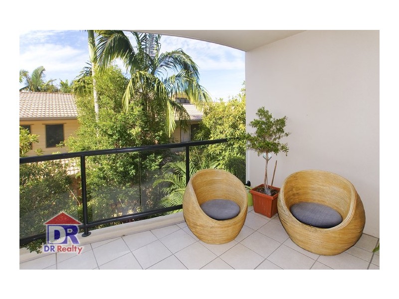 10/82 Mein St, Scarborough QLD 4020