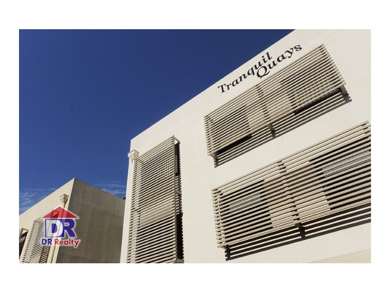 10/82 Mein St, Scarborough QLD 4020