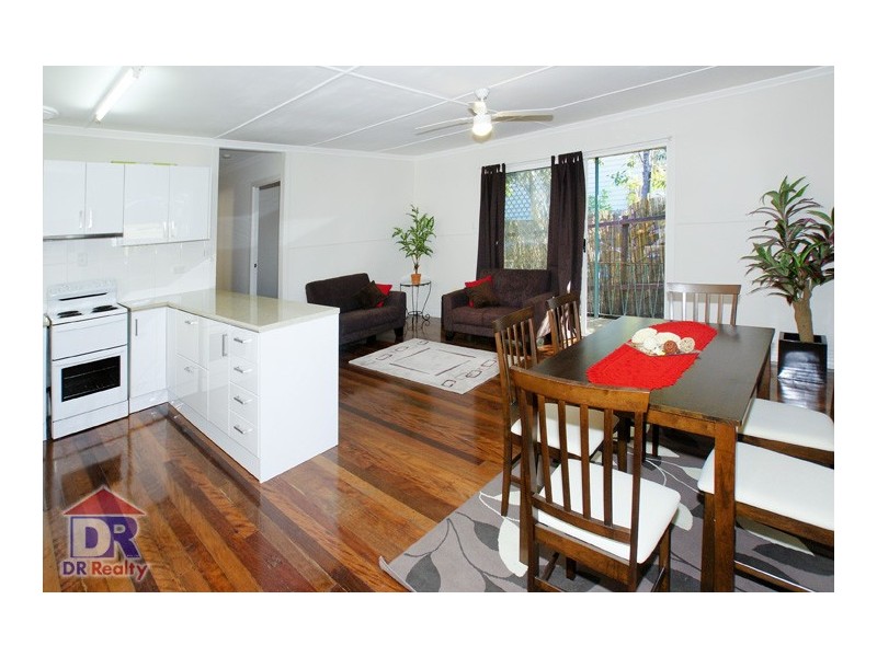 21a Turner St, Scarborough QLD 4020