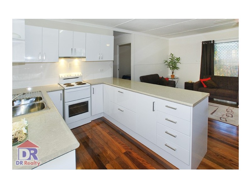 21a Turner St, Scarborough QLD 4020