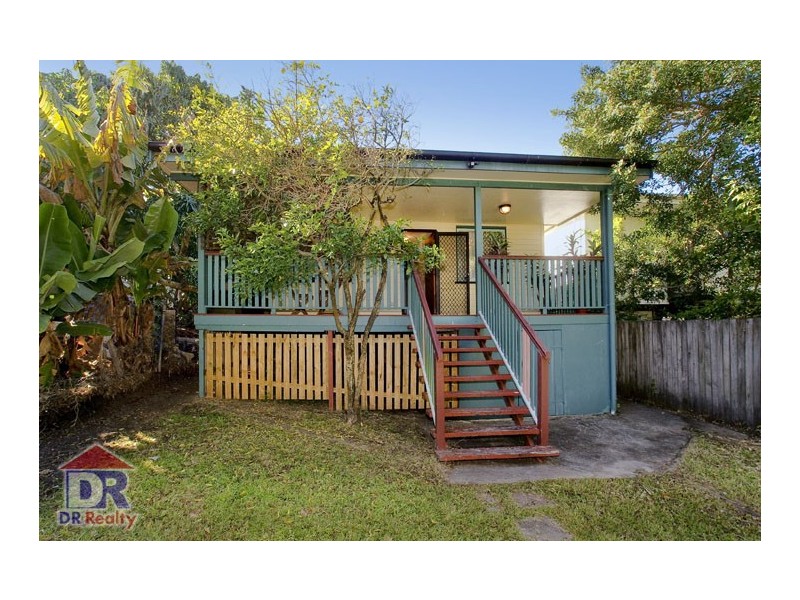21a Turner St, Scarborough QLD 4020