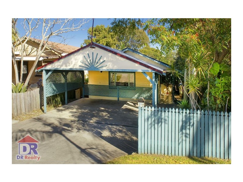 21a Turner St, Scarborough QLD 4020
