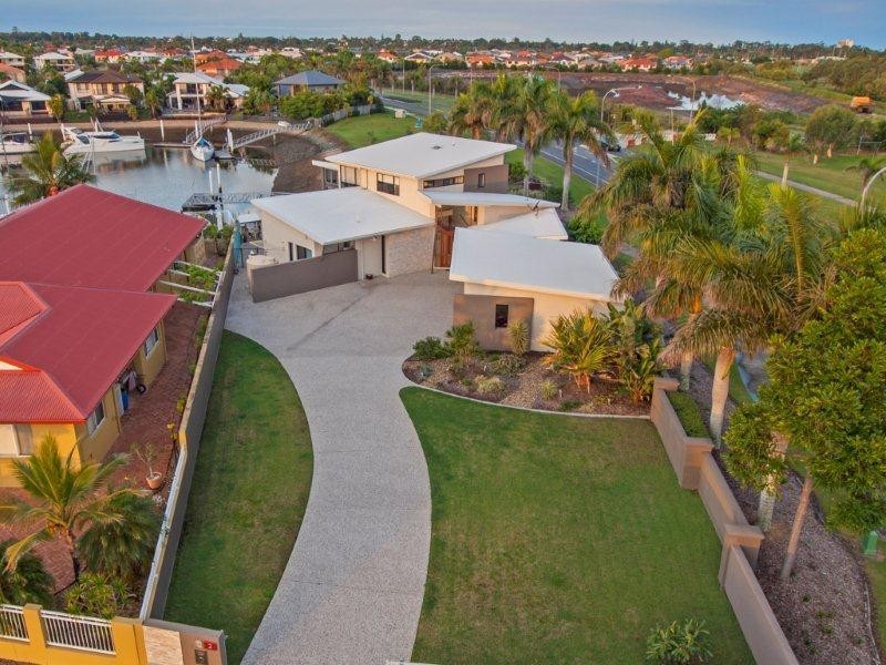 2 Thistle Ct, Newport QLD 4020