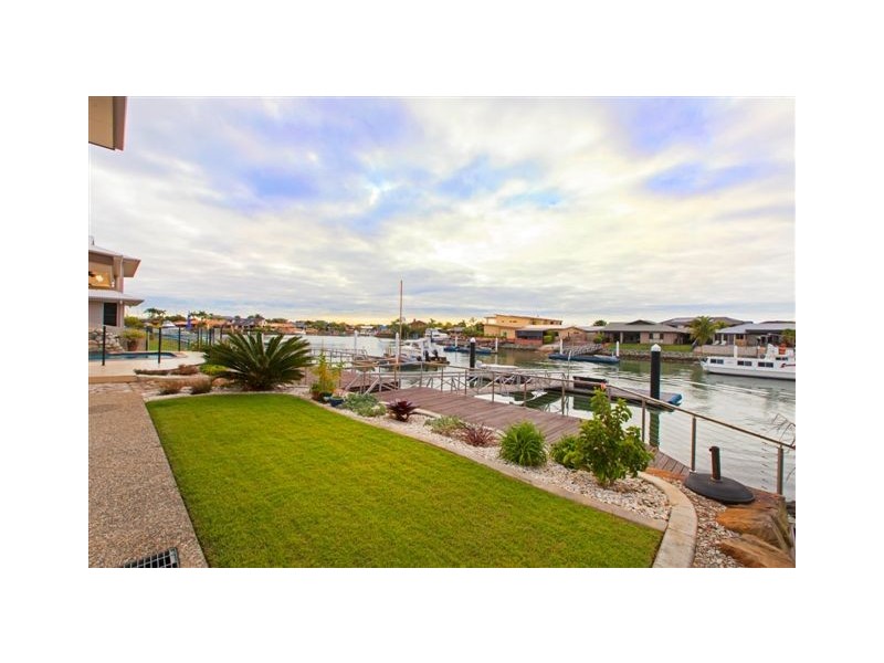 24 Aurora Pl, Newport QLD 4020