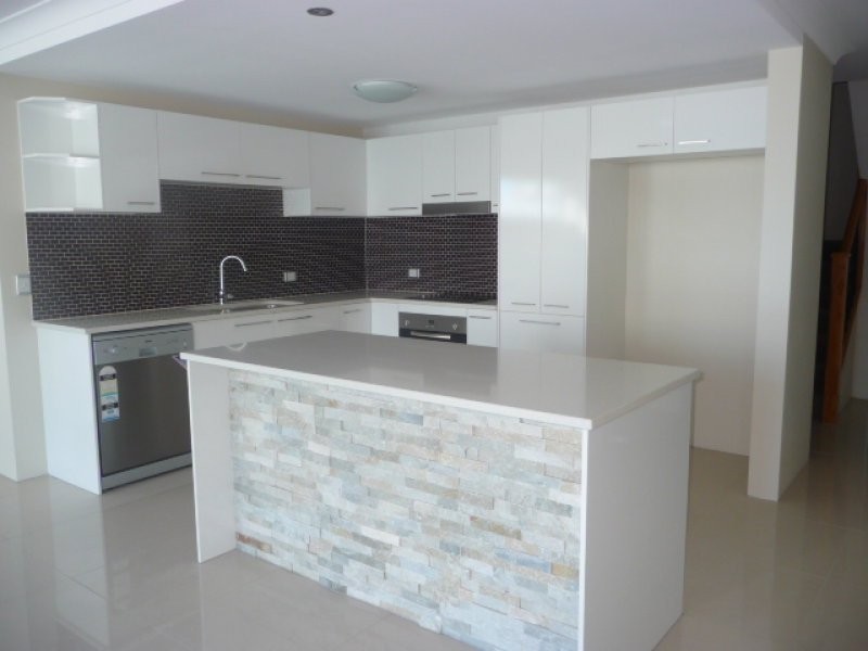 11/8-10 Georgina St, Woody Point QLD 4019