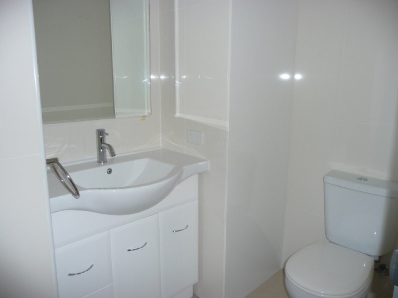 11/8-10 Georgina St, Woody Point QLD 4019