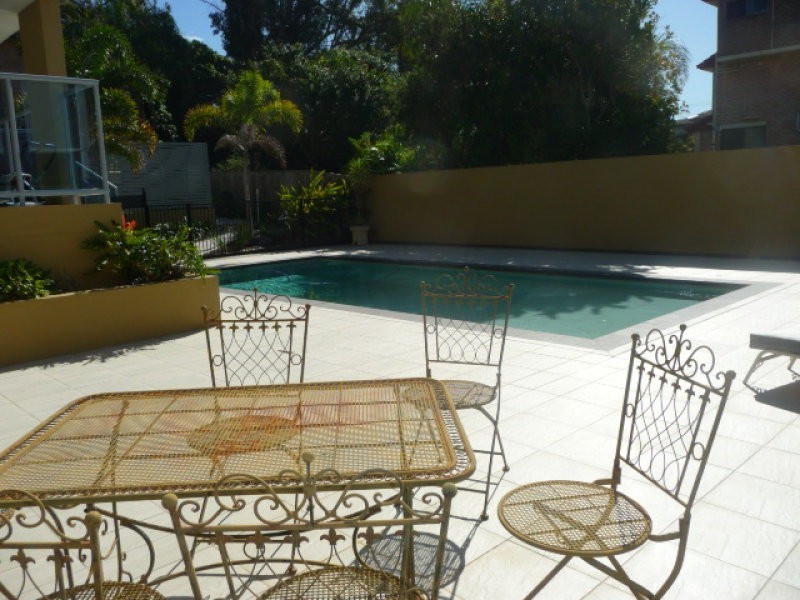 11/8-10 Georgina St, Woody Point QLD 4019