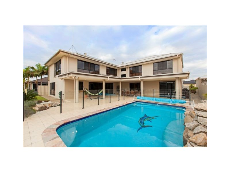 24 Aurora Place, Newport QLD 4020