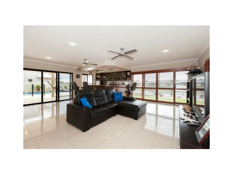 24 Aurora Place, Newport QLD 4020