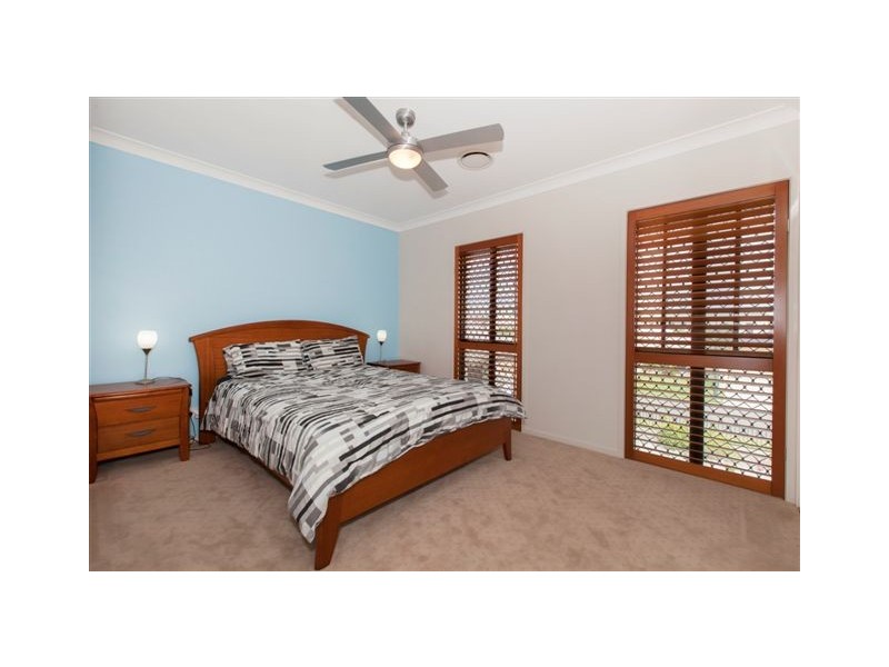 24 Aurora Place, Newport QLD 4020
