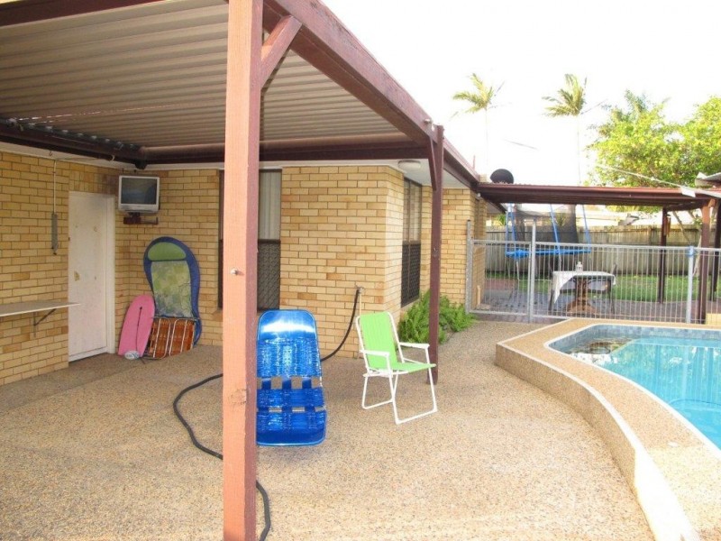 27 Kirkwood, Margate QLD 4019