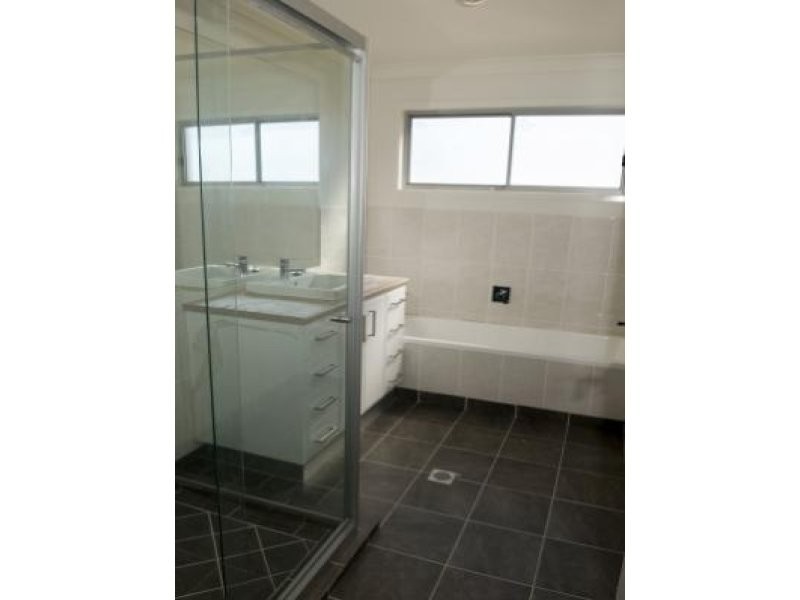 2/77 Turner St, Scarborough QLD 4020