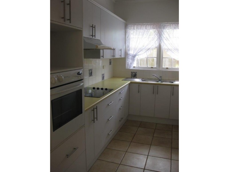 121 Maine Road, Clontarf QLD 4019