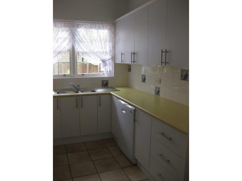 121 Maine Road, Clontarf QLD 4019