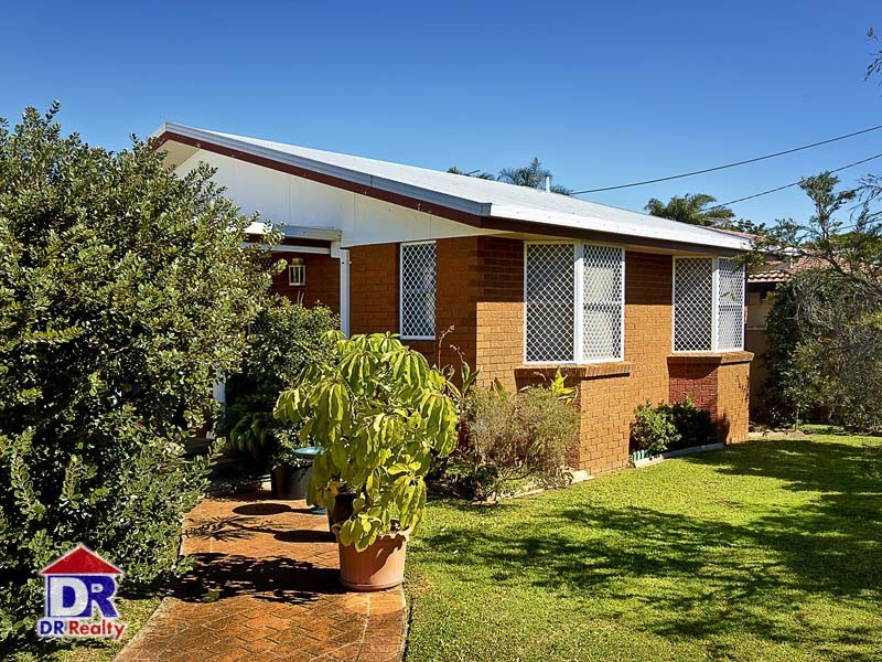 21 Matthew St, Scarborough QLD 4020