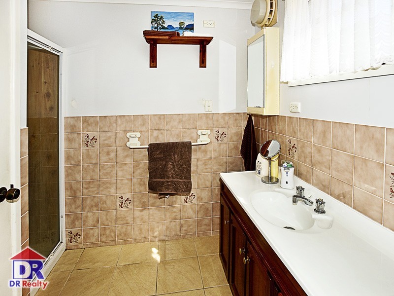 21 Matthew St, Scarborough QLD 4020