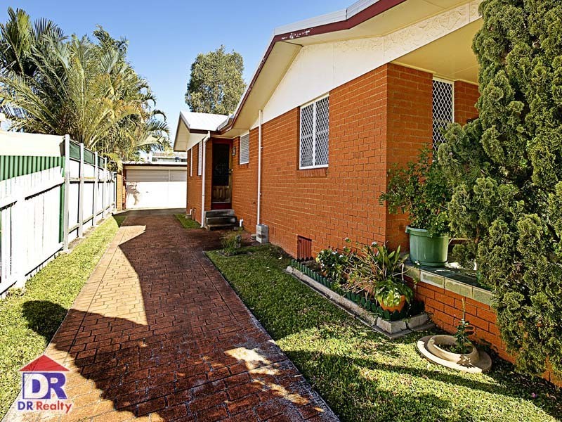 21 Matthew St, Scarborough QLD 4020