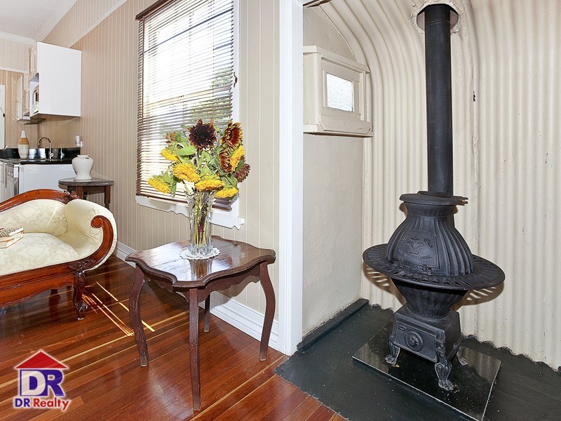 345 Oxley Ave, Margate QLD 4019