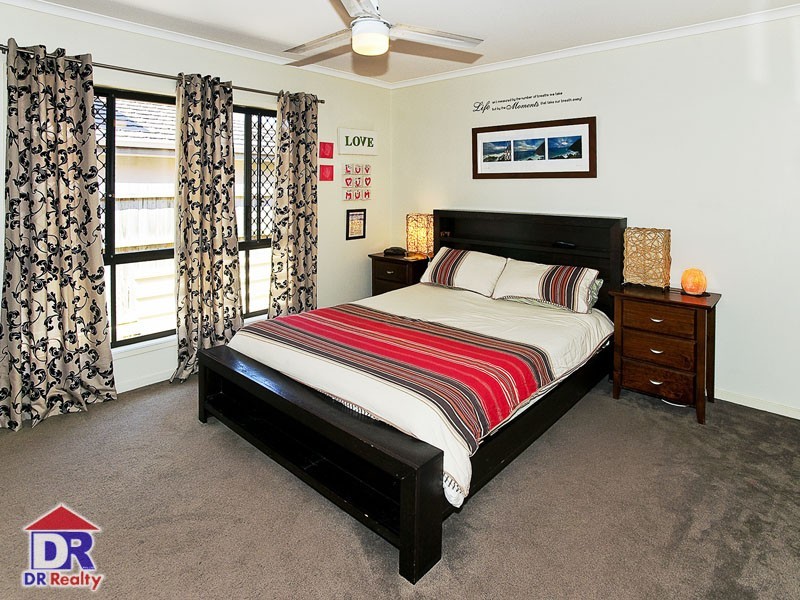 4 Sefton Ct, North Lakes QLD 4509