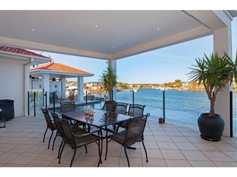 34 Aurora Place, Newport QLD 4020