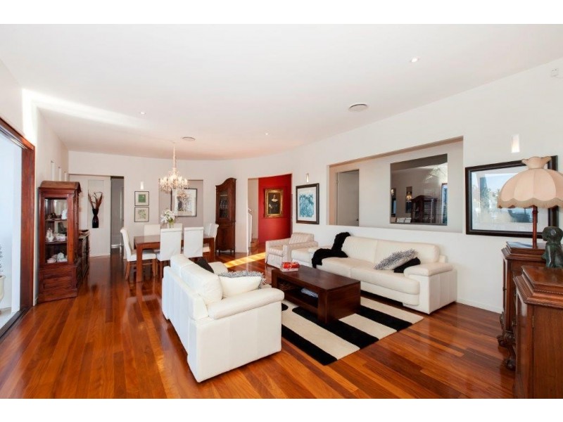 34 Aurora Place, Newport QLD 4020