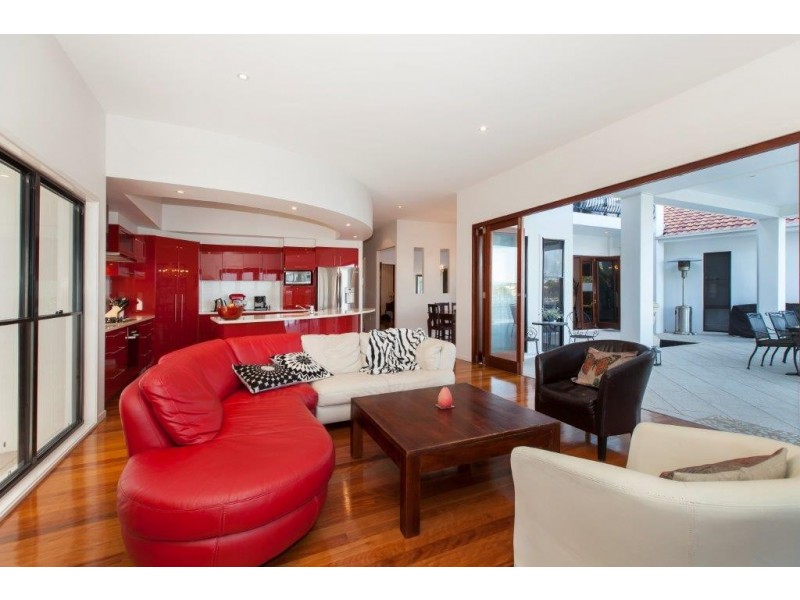 34 Aurora Place, Newport QLD 4020