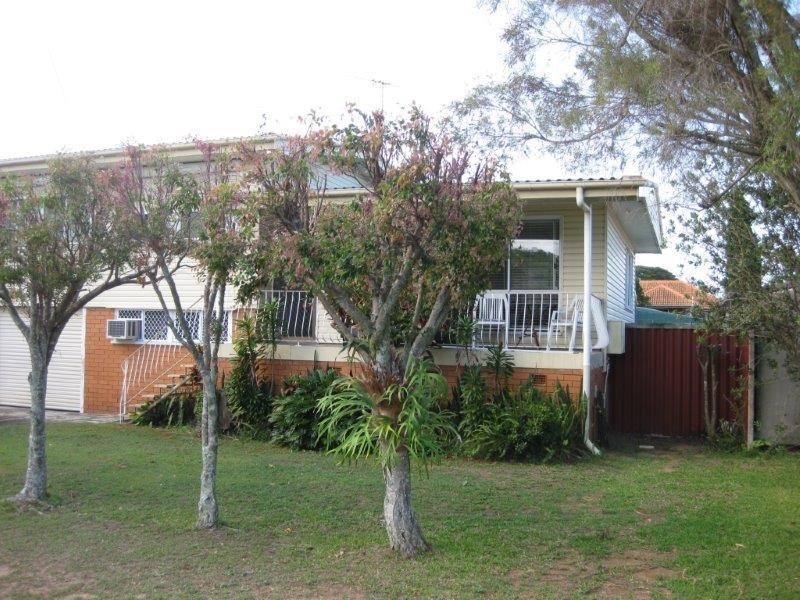 5 Kabura St, Clontarf QLD 4019