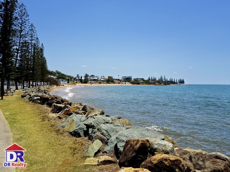 35 Flinders Pde, Scarborough QLD 4020