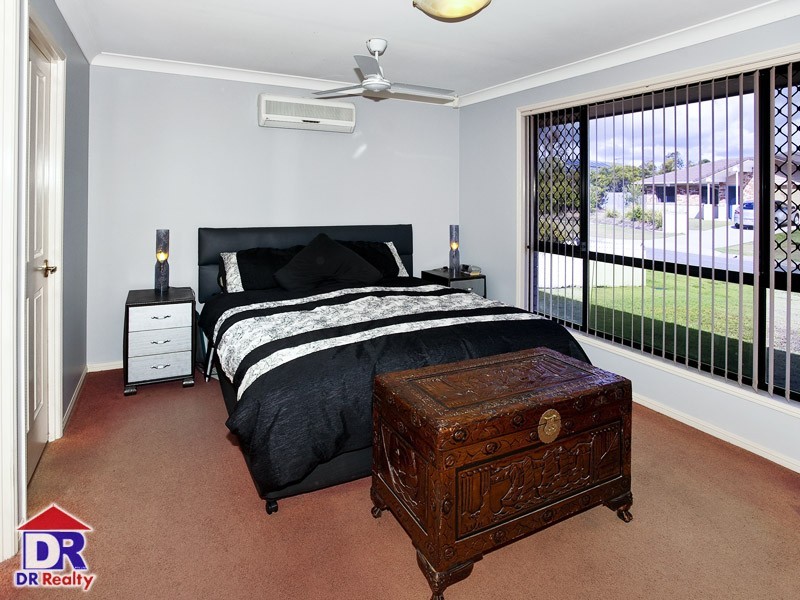 12 Fleur St, Rothwell QLD 4022