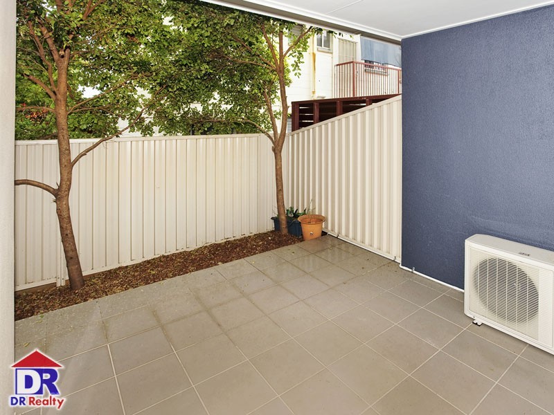7/8 Griffith Rd, Scarborough QLD 4020