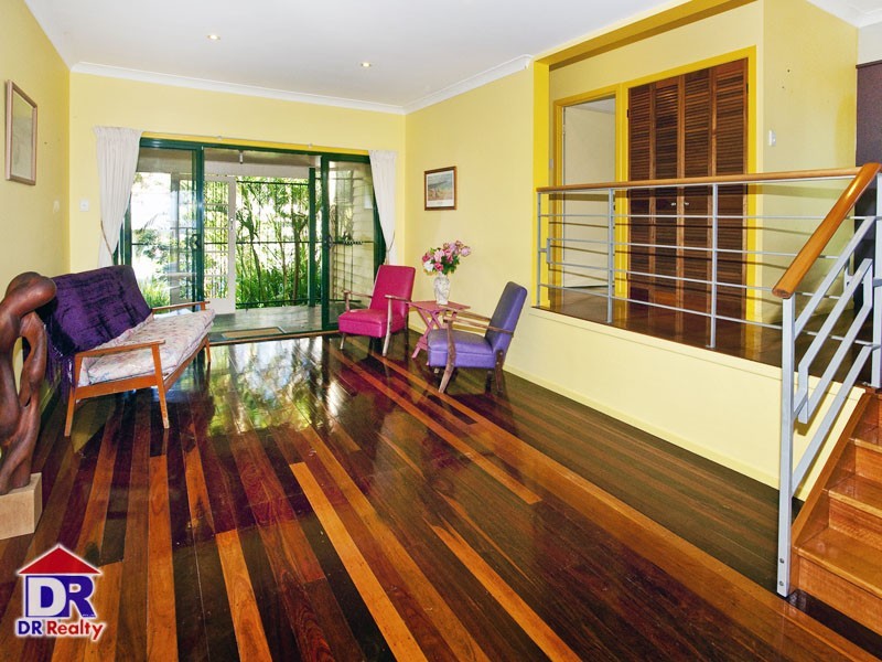 8 Robertson Ave, Margate QLD 4019