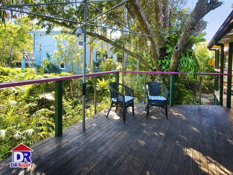 8 Robertson Ave, Margate QLD 4019