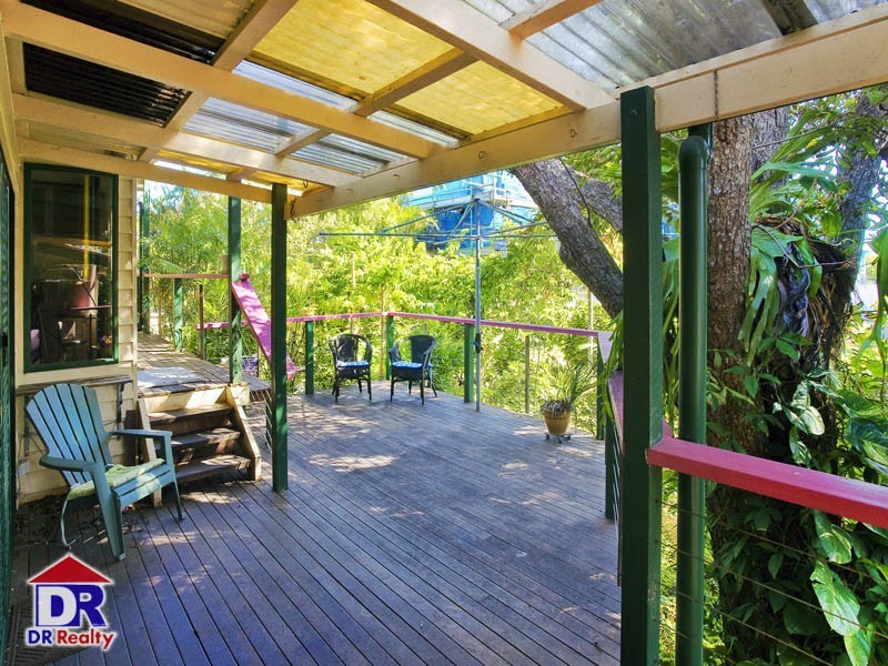 8 Robertson Ave, Margate QLD 4019