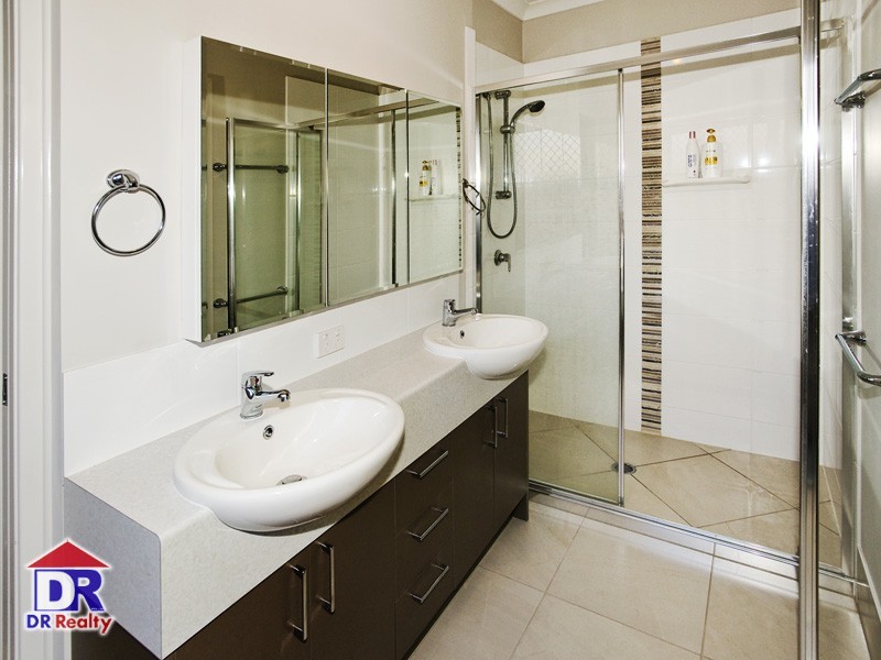 260A Scarborough Rd, Scarborough QLD 4020