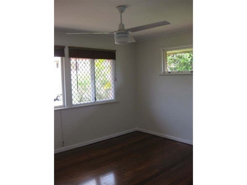 12 Rotary Cres, Redcliffe QLD 4020