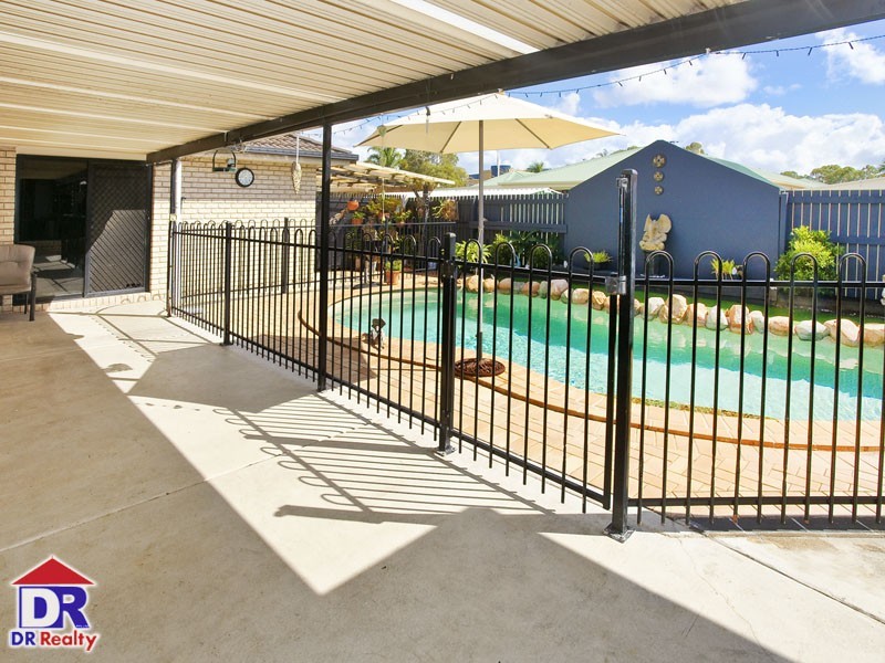 12 Fleur St, Rothwell QLD 4022