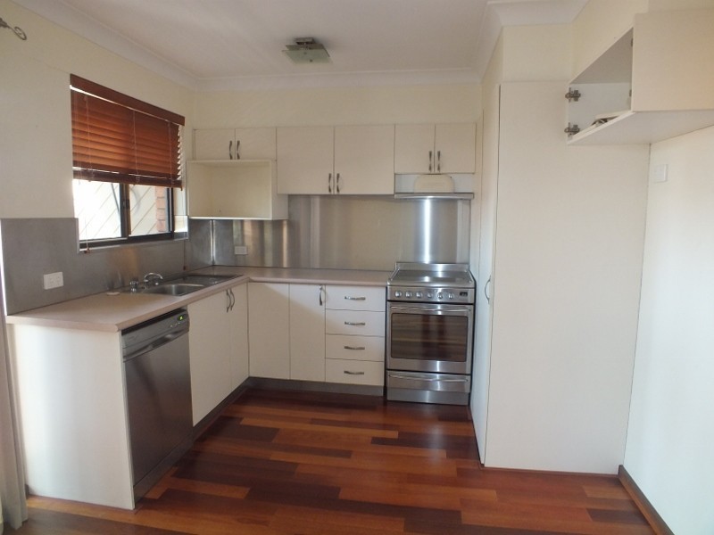 2/2 Mary St, Merewether NSW 2291