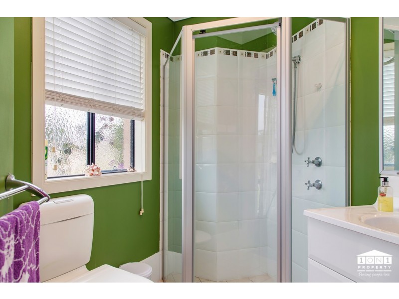 2/65 Carnarvon Circuit, East Maitland NSW 2323