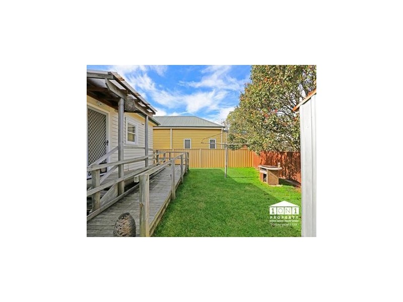 13 Bibby St, Hamilton NSW 2303