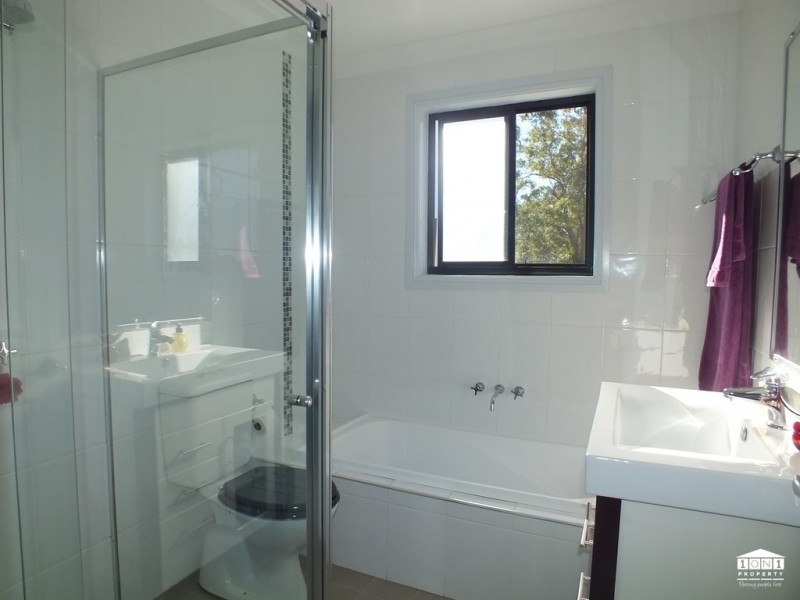 1/11 Sweet Street, Warners Bay NSW 2282