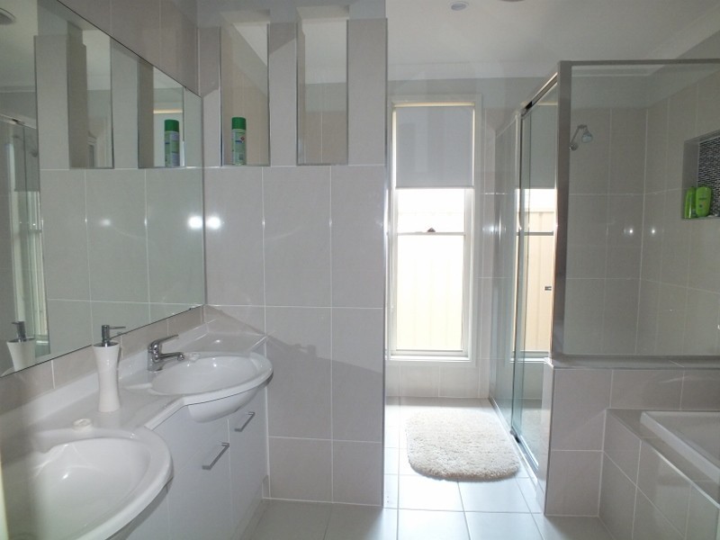 7 Victoria Road, Kurri Kurri NSW 2327