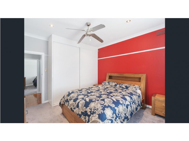 17 Catherine St, Waratah West NSW 2298