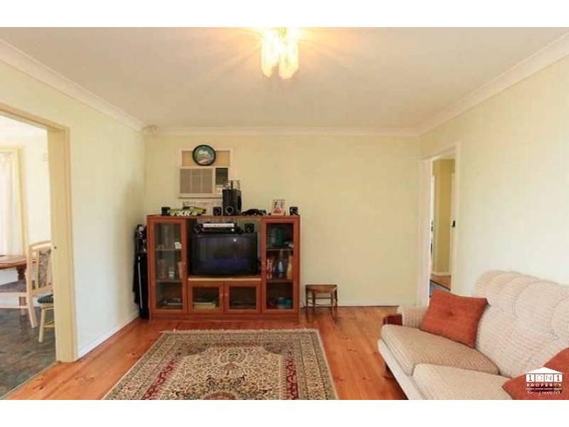 105 Kingstown Rd, Woodberry NSW 2322